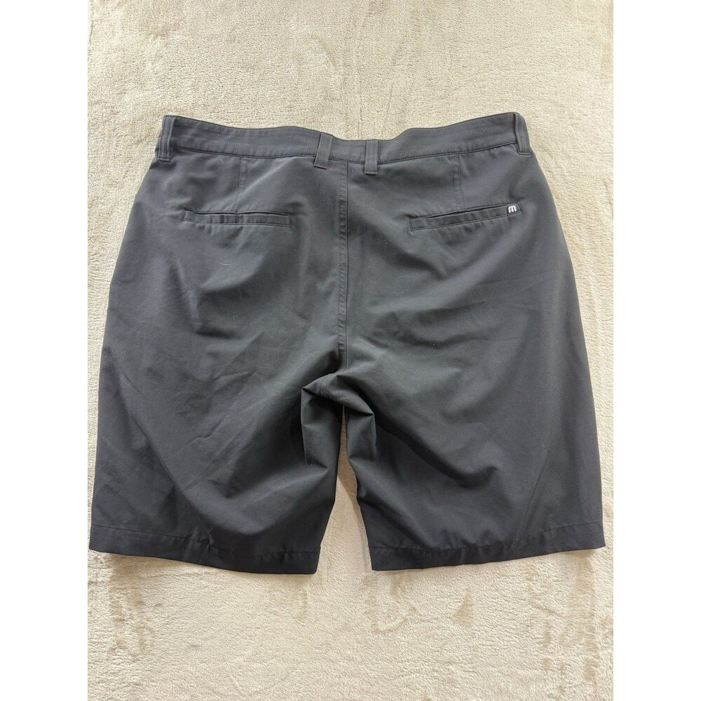 Travis Mathew Men Golf Shorts Size 35 Black Poly/Spandex Blend - Picture 6 of 6